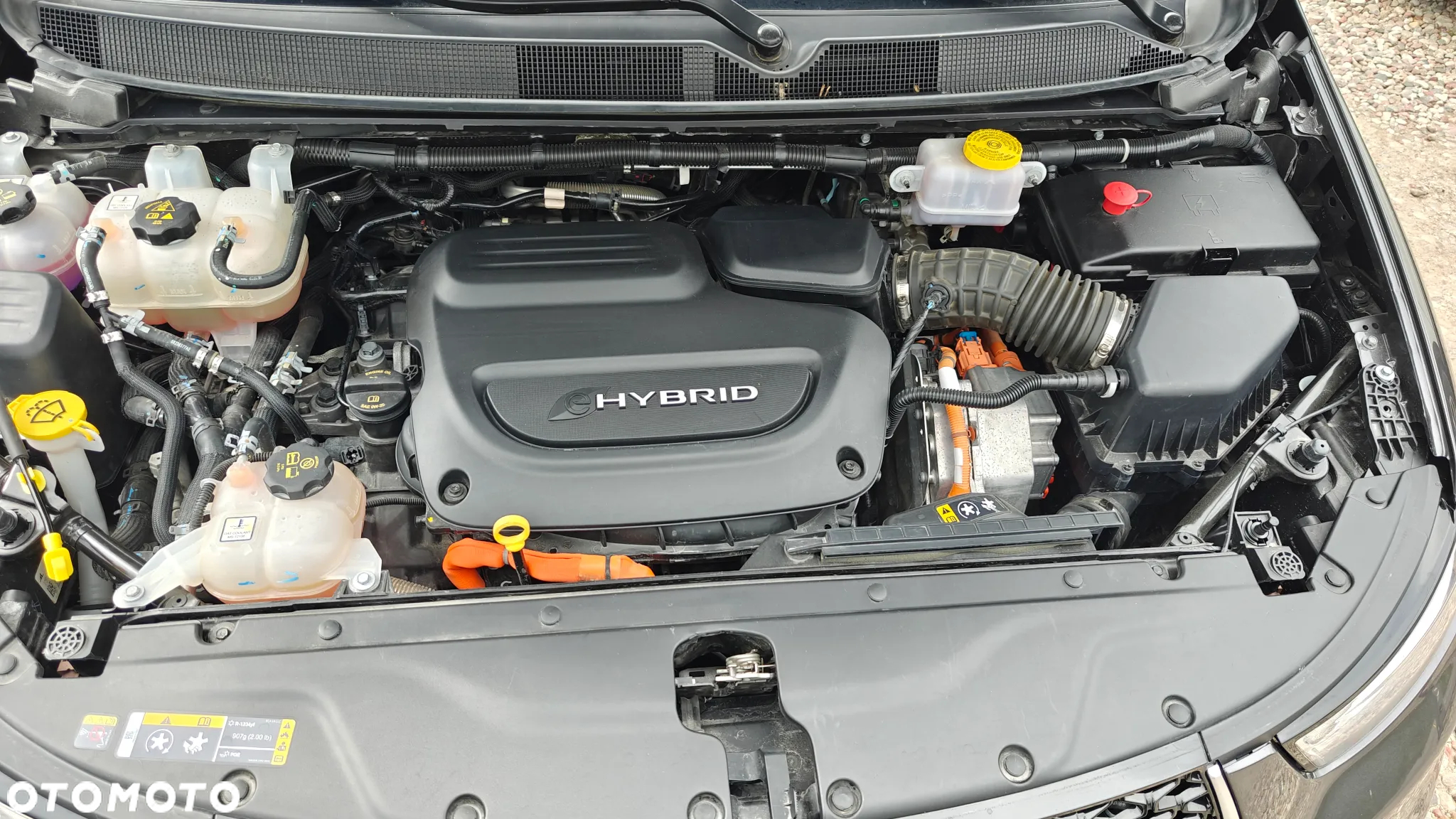 Chrysler Pacifica - 36