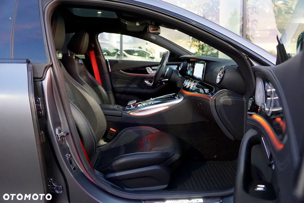 Mercedes-Benz AMG GT 43 4-Matic+ - 17