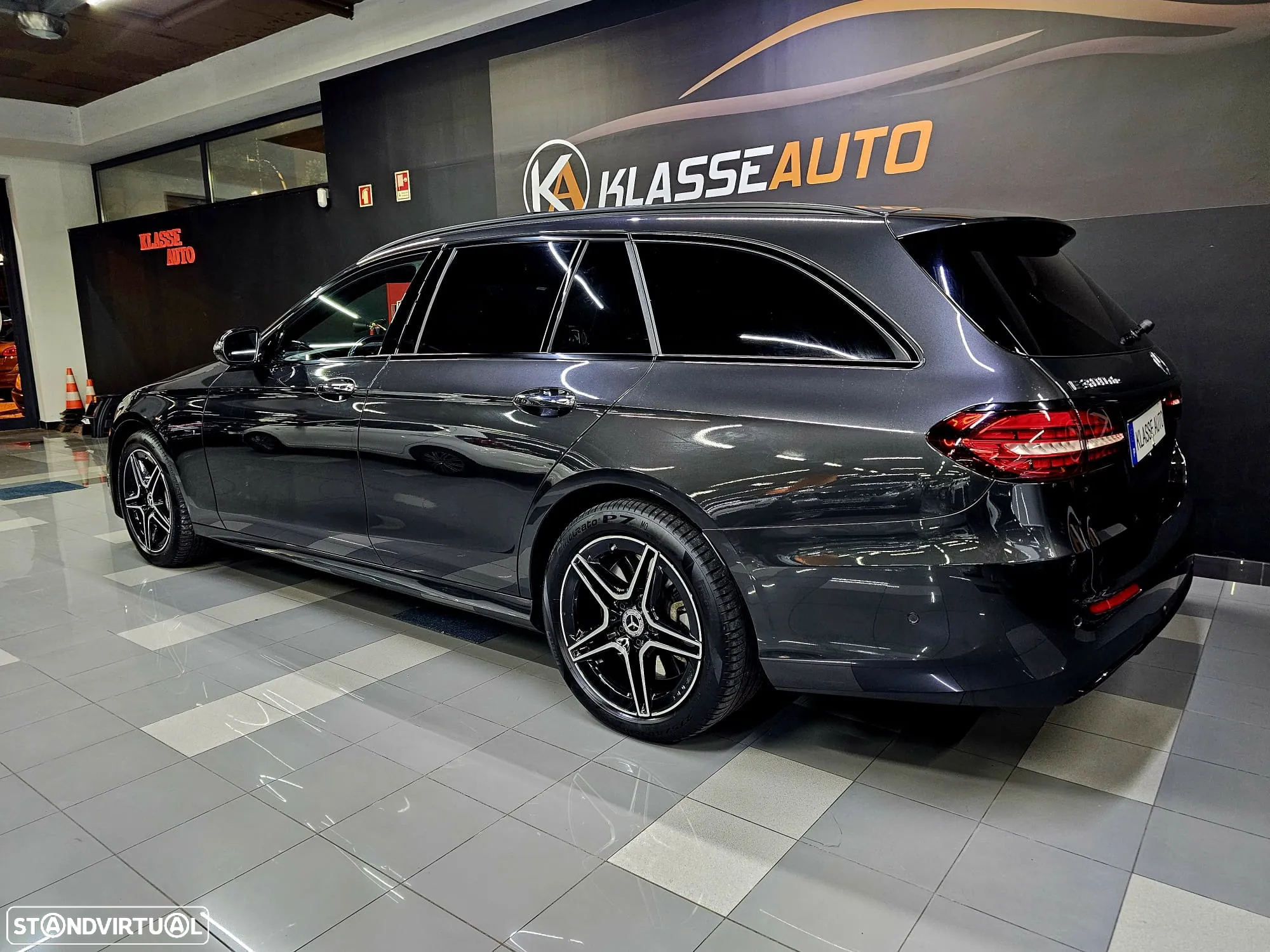 Mercedes-Benz E 300 de AMG Line - 7