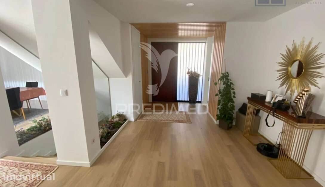 Excelente moradia Bifamiliar T3, a 100 metros da praia em Canidelo... - Grande imagem: 5/26