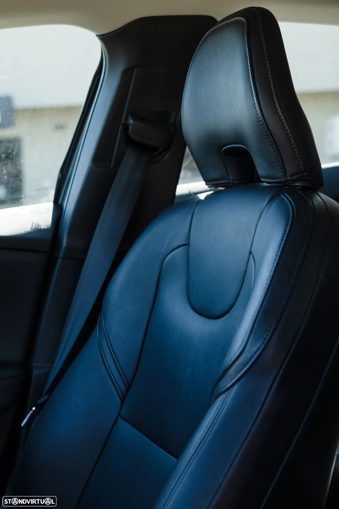 Volvo V40 1.6 D2 Eco Kinetic - 13