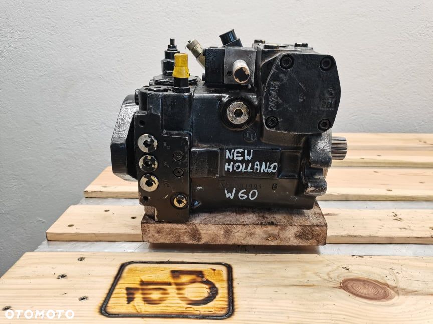 Pompa jazdy New Holland W60 {Rexroth A4VG56DA1D2} - 2