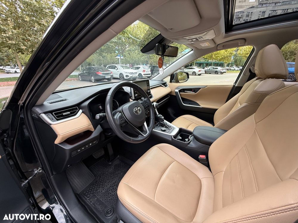 Toyota RAV4 2.5 Hybrid VVT-iE 4x4 Luxury Plus - 11