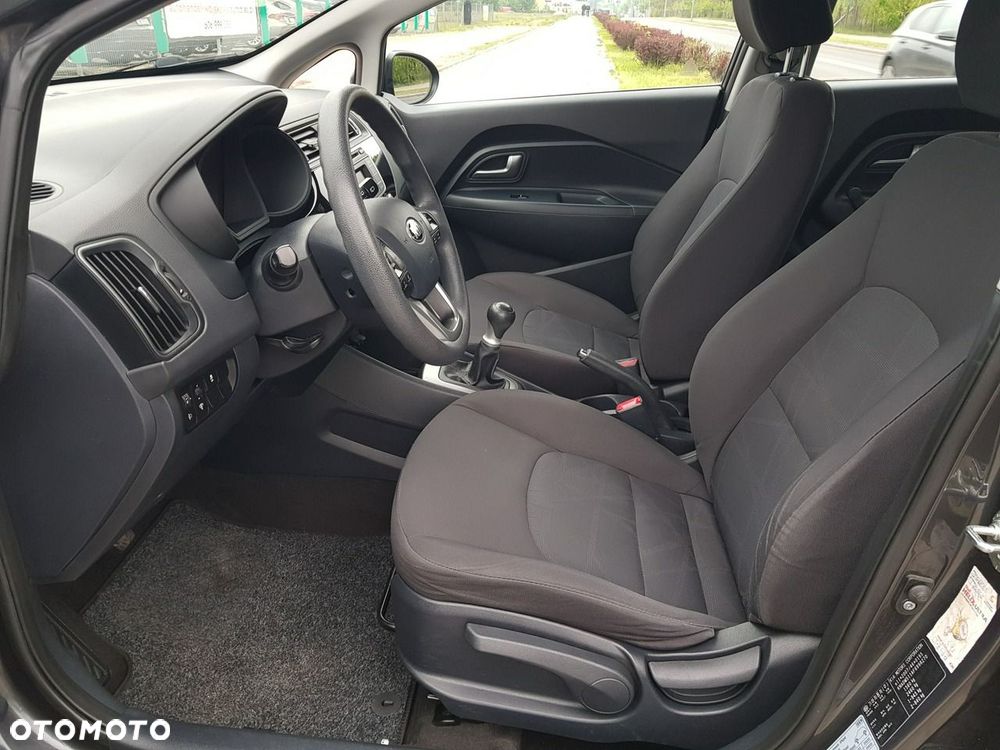 Kia Rio 1.2 Edition 7 - 9