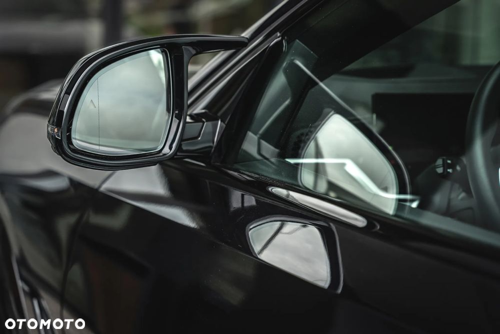 BMW X6 M60i xDrive - 8