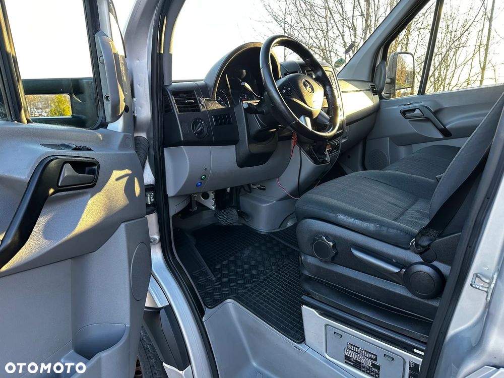 Mercedes-Benz SPRINTER - 12