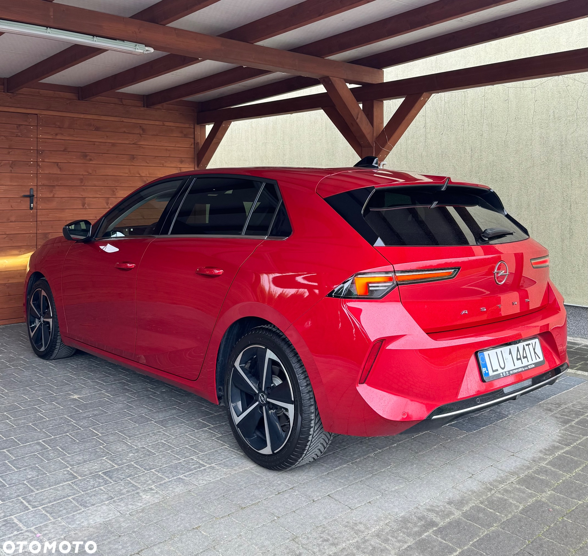 Opel Astra V 1.2 T Elegance S&S - 5