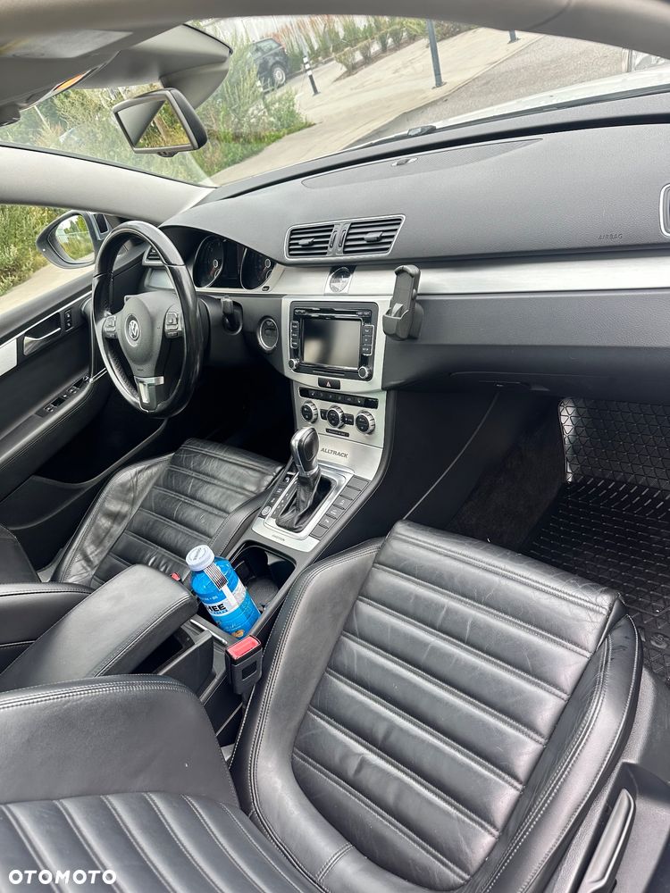 Volkswagen Passat Alltrack - 9