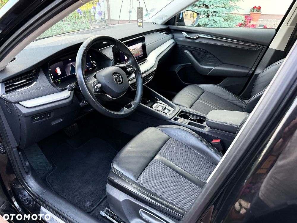 Skoda Octavia 2.0 TDI Sportline DSG - 35
