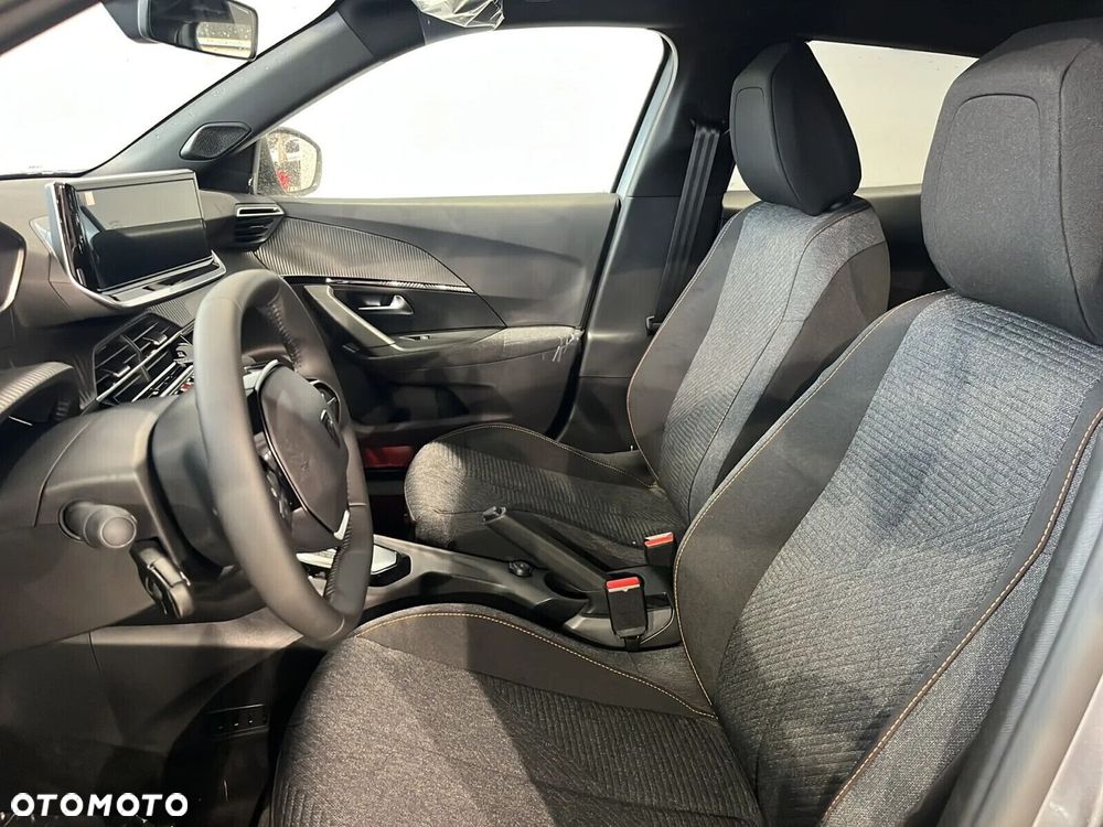 Peugeot 2008 - 9
