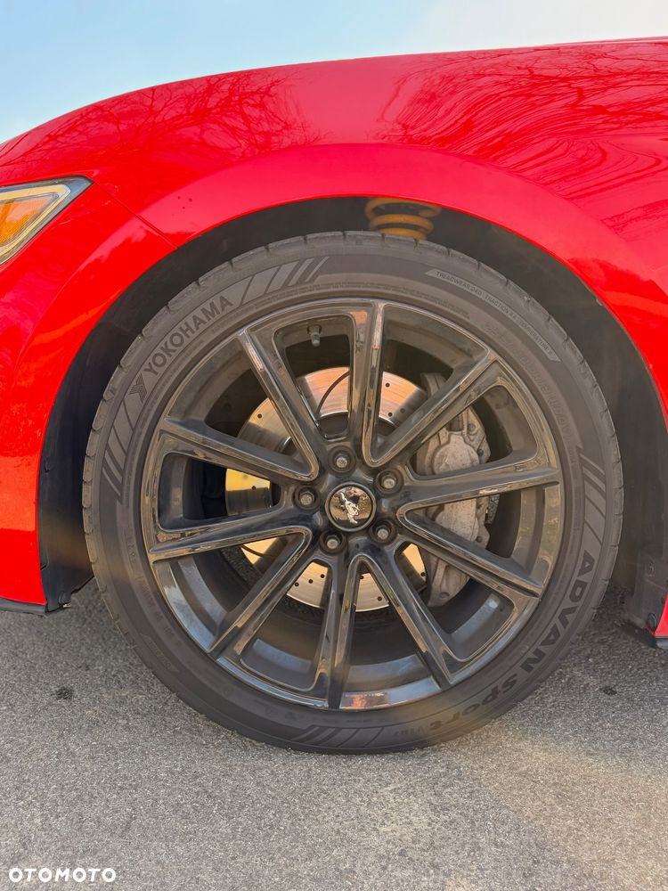 Ford Mustang 5.0 V8 GT - 12