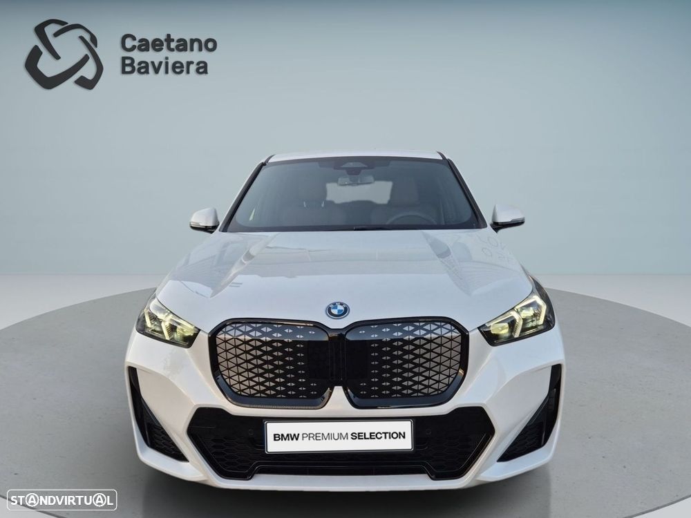 BMW iX1 eDrive20 Pack Desportivo M Pro - 1