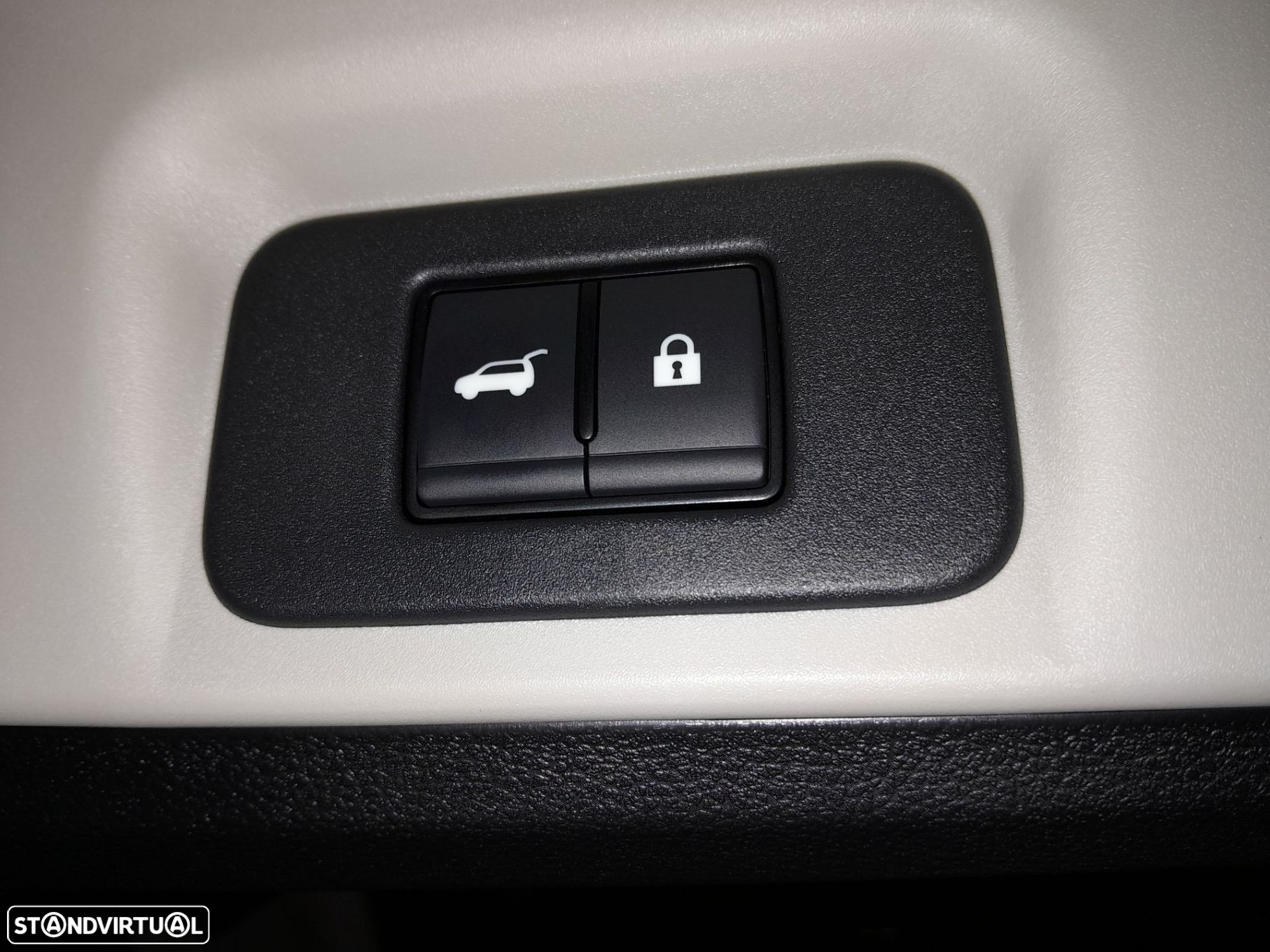 Nissan Ariya 87 kWh Evolve Carr. 22kW - 20