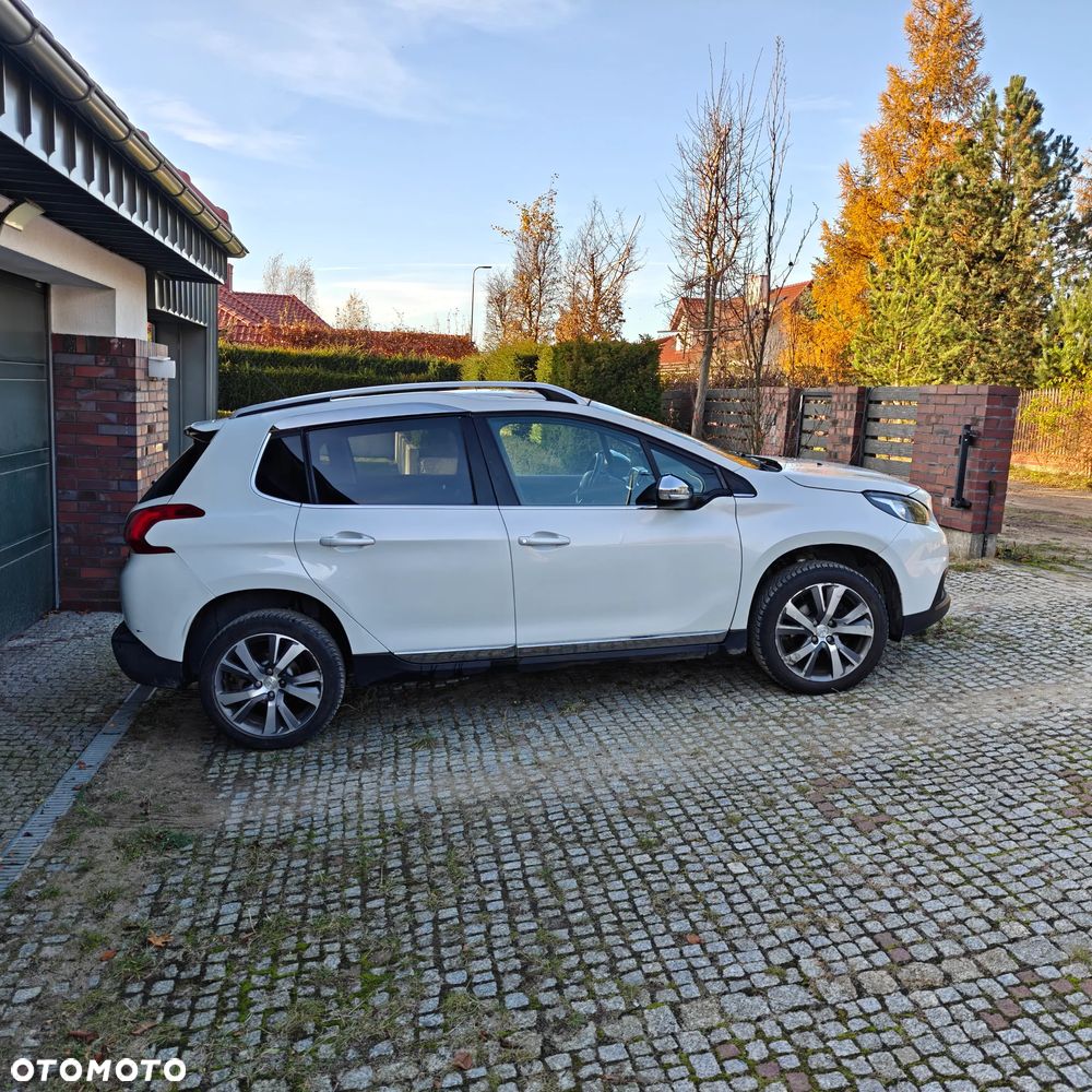 Peugeot 2008 e-HDi FAP 115 STOP & START Allure - 9