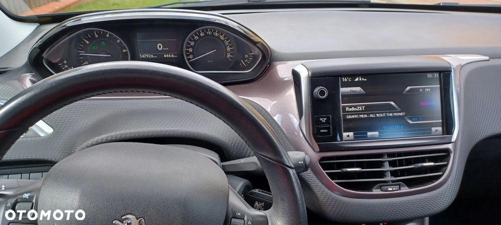 Peugeot 2008 PureTech 82 Style - 10