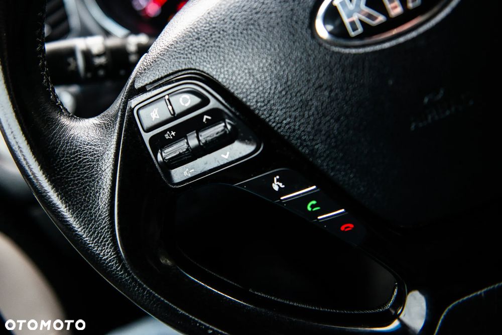 Kia Ceed 1.6 GDI Dream-Team Edition - 38