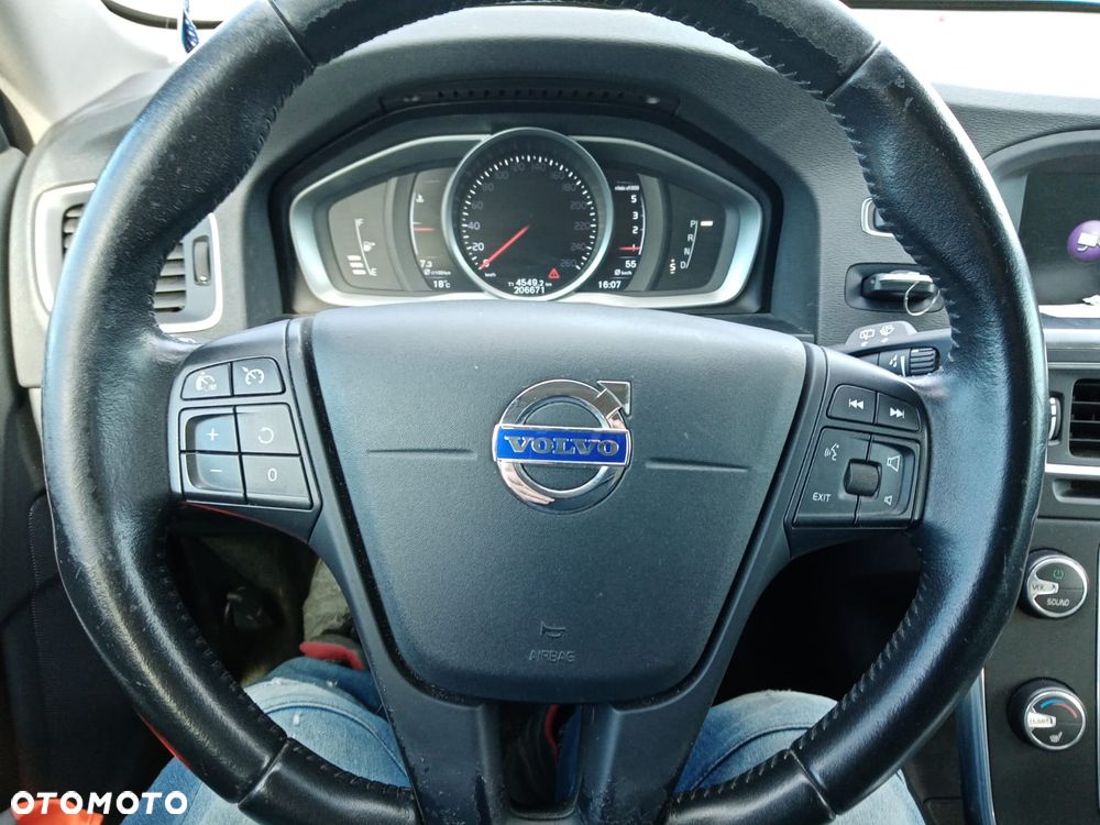 Volvo V60 - 10