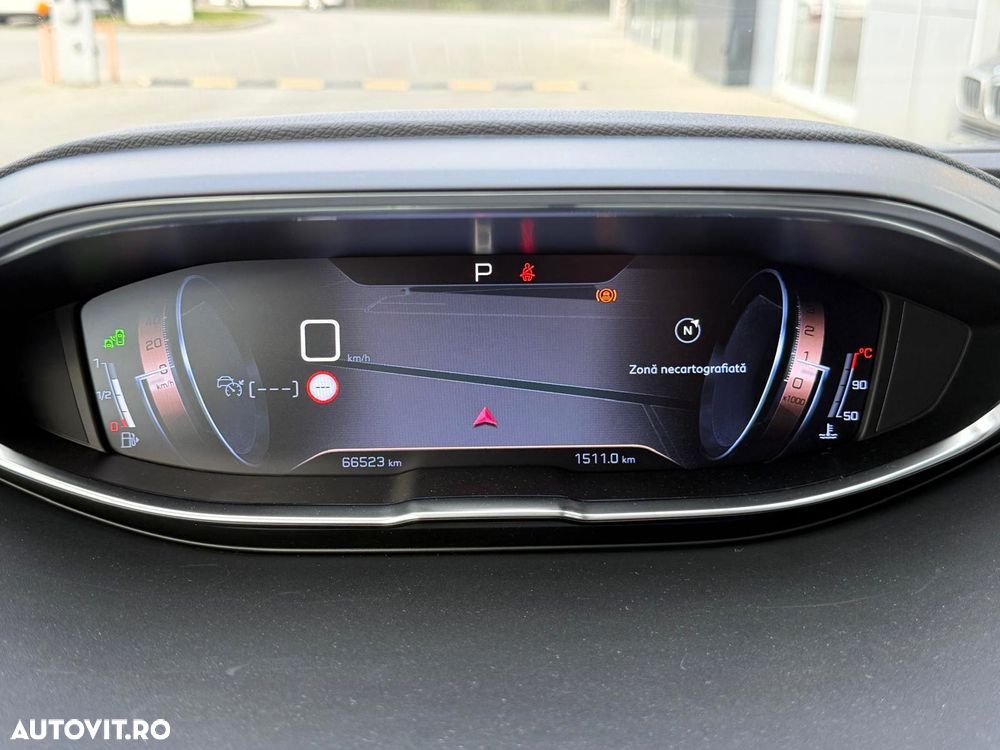 Peugeot 5008 2.0 BlueHDI s&s EAT8 GT - 24