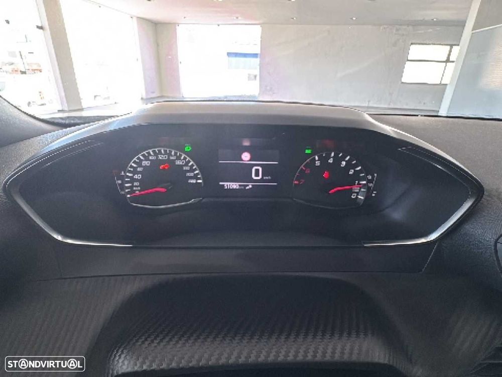 Peugeot 2008 1.2 PureTech Active Pack - 16