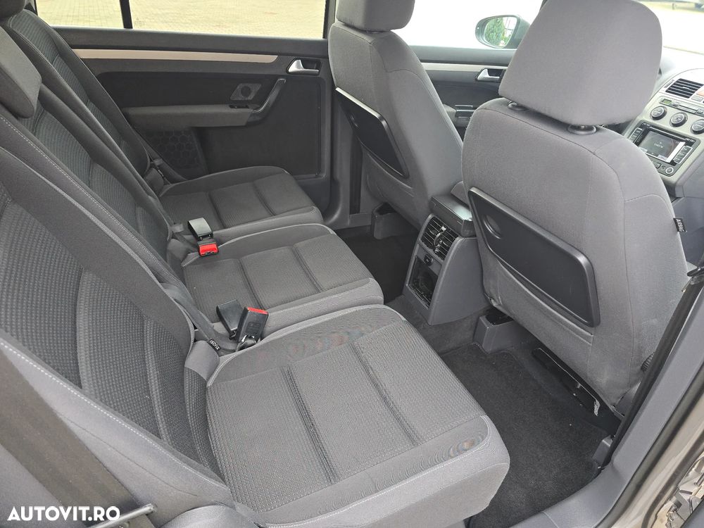 Volkswagen Touran 1.4 TSI DSG Freestyle - 9