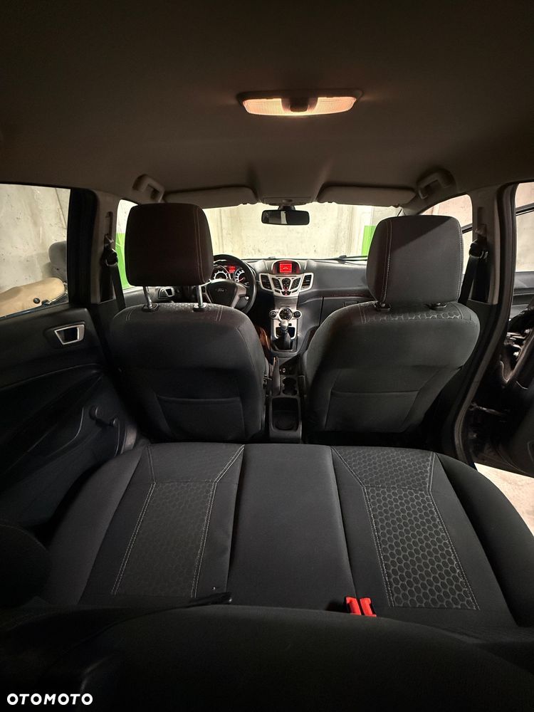 Ford Fiesta 1.25 Titanium EU5 - 8