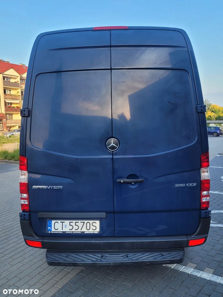 Mercedes-Benz Sprinter - 3