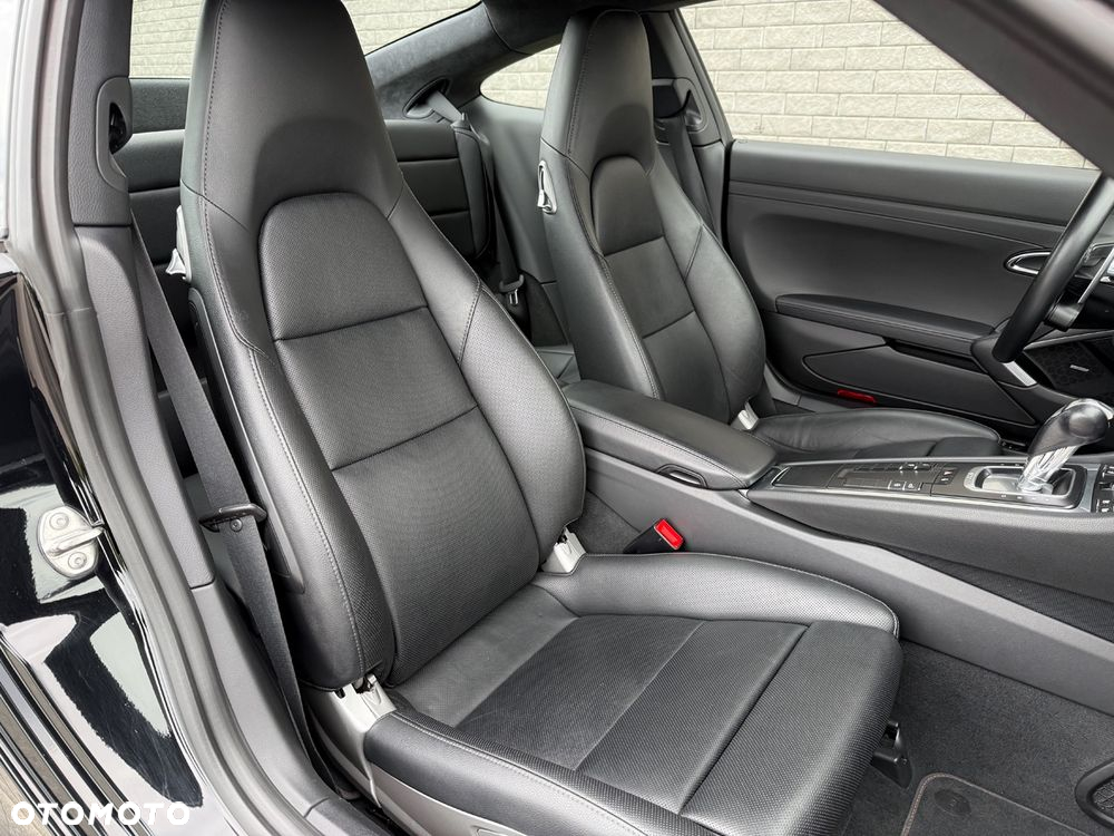Porsche 911 Carrera 4S PDK - 12