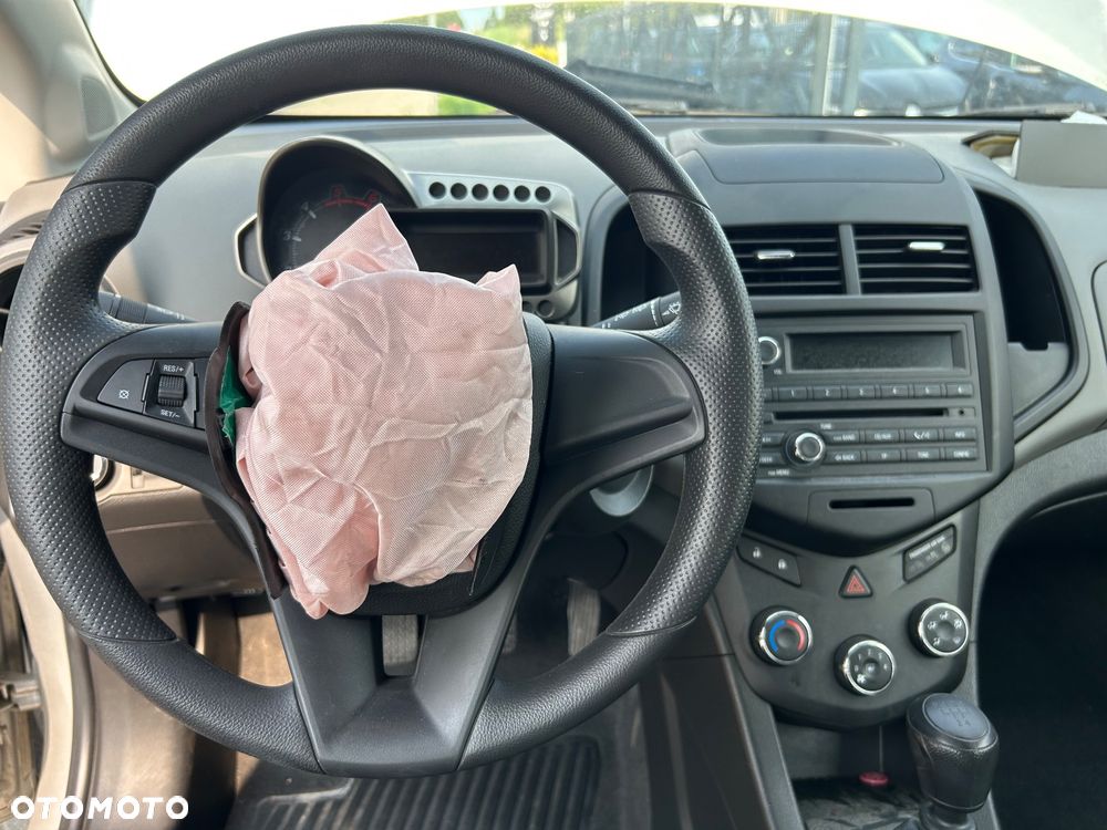 Chevrolet Aveo - 6