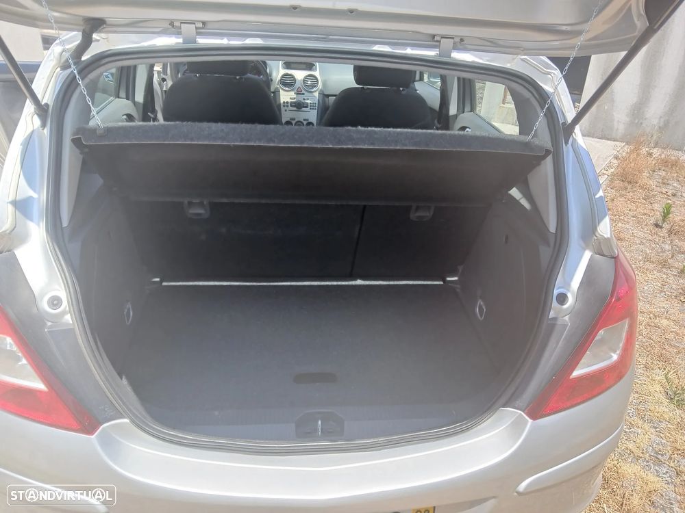 Opel Corsa 1.2 Enjoy - 3