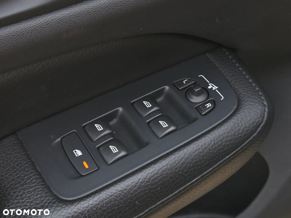 Volvo V60 D4 AWD Inscription - 30