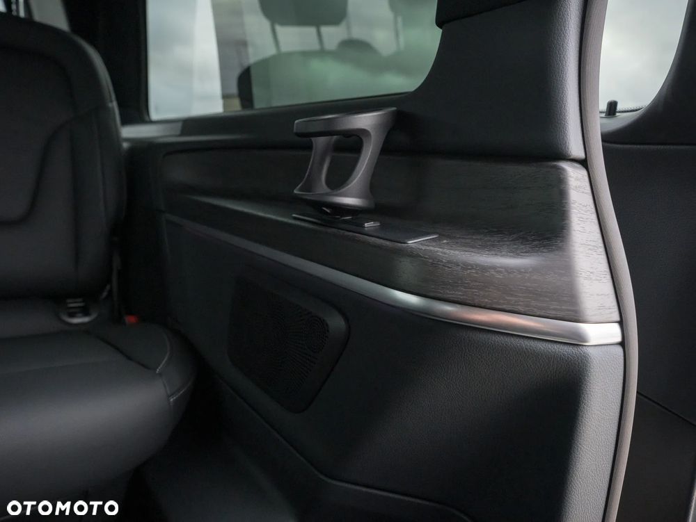 Mercedes-Benz Klasa V 300 d 4-Matic Avantgarde 9G-Tronic (ekstra d³) - 20