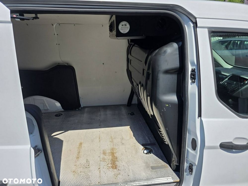 Ford Transit Connect - 22
