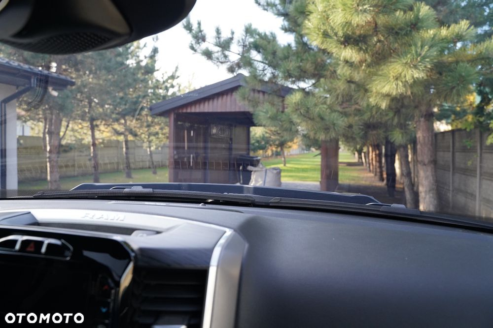 RAM 1500 Crew Cab Laramie - 38