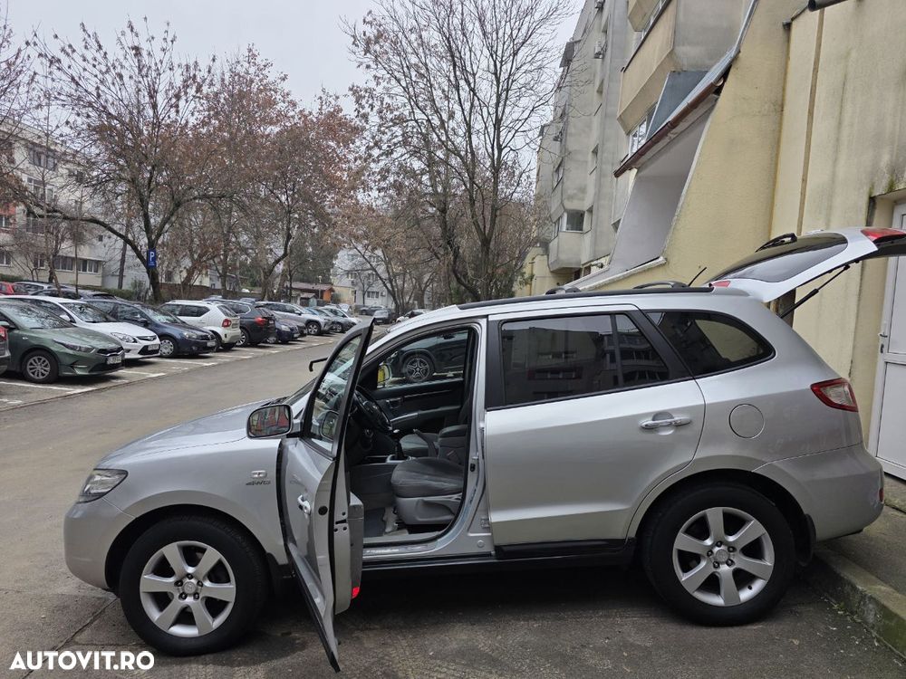 Hyundai Santa Fe 2.2 DSL VGT 5 SEATS 4WD - 12