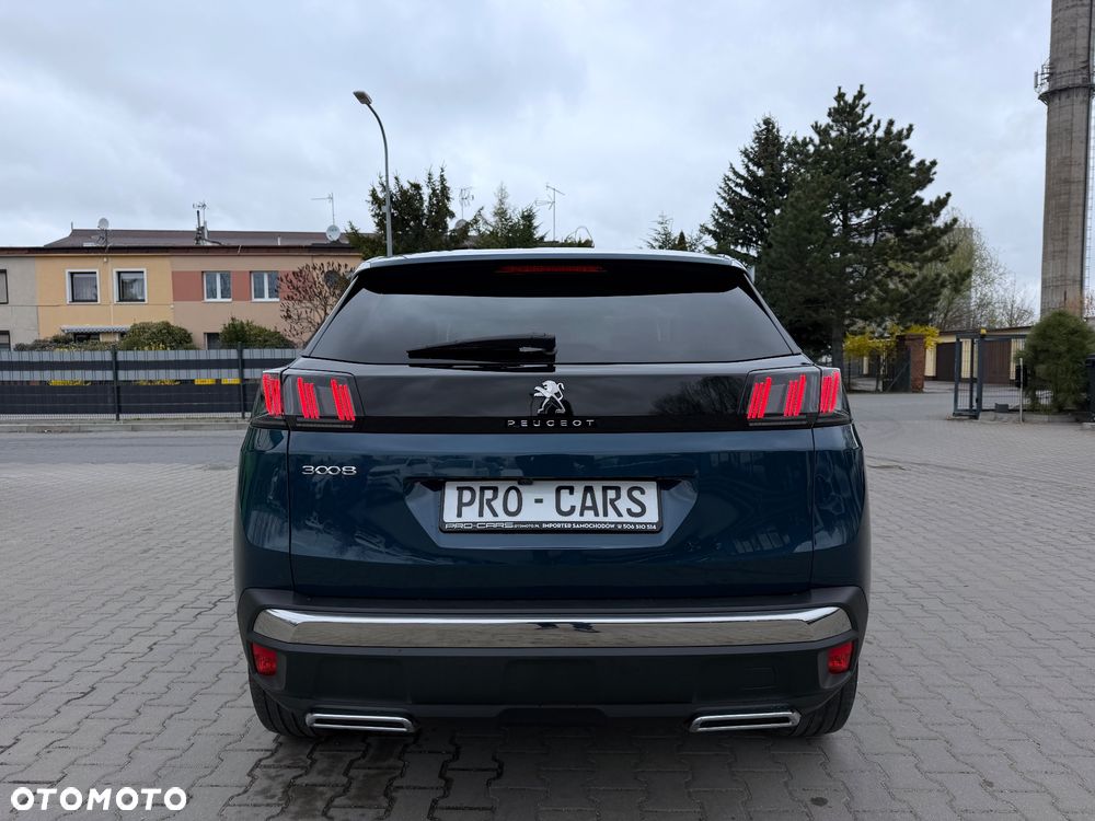 Peugeot 3008 1.6 PureTech HYbrid Allure S&S EAT8 - 10