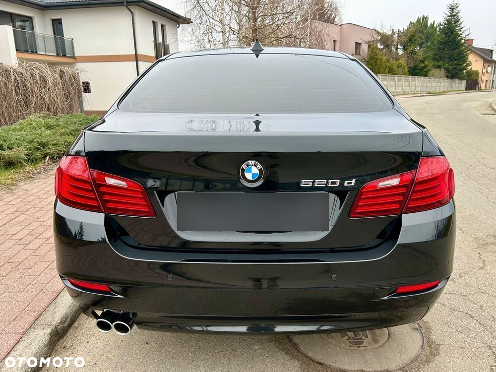 BMW Seria 5 520d - 8