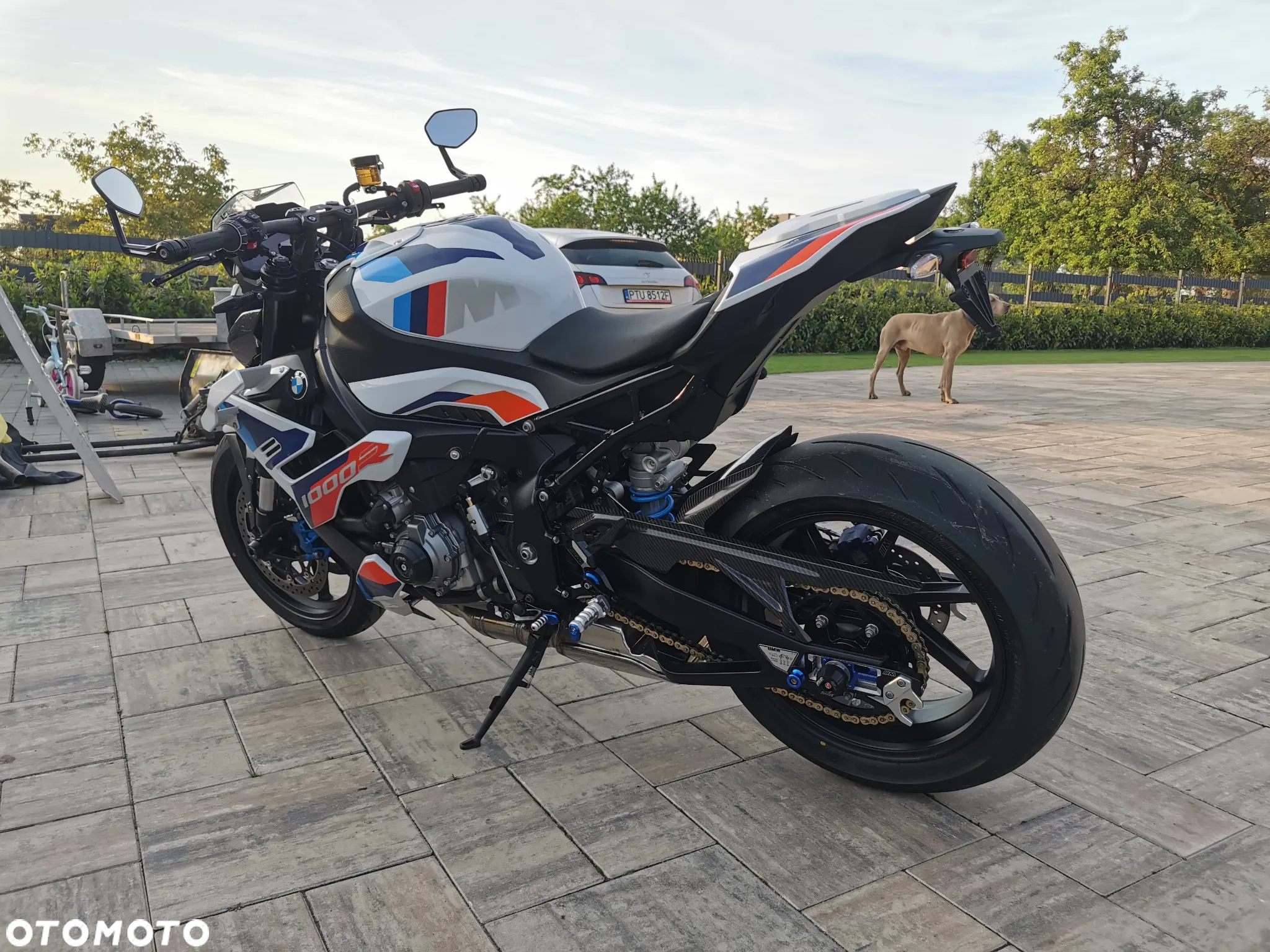 BMW S - 6