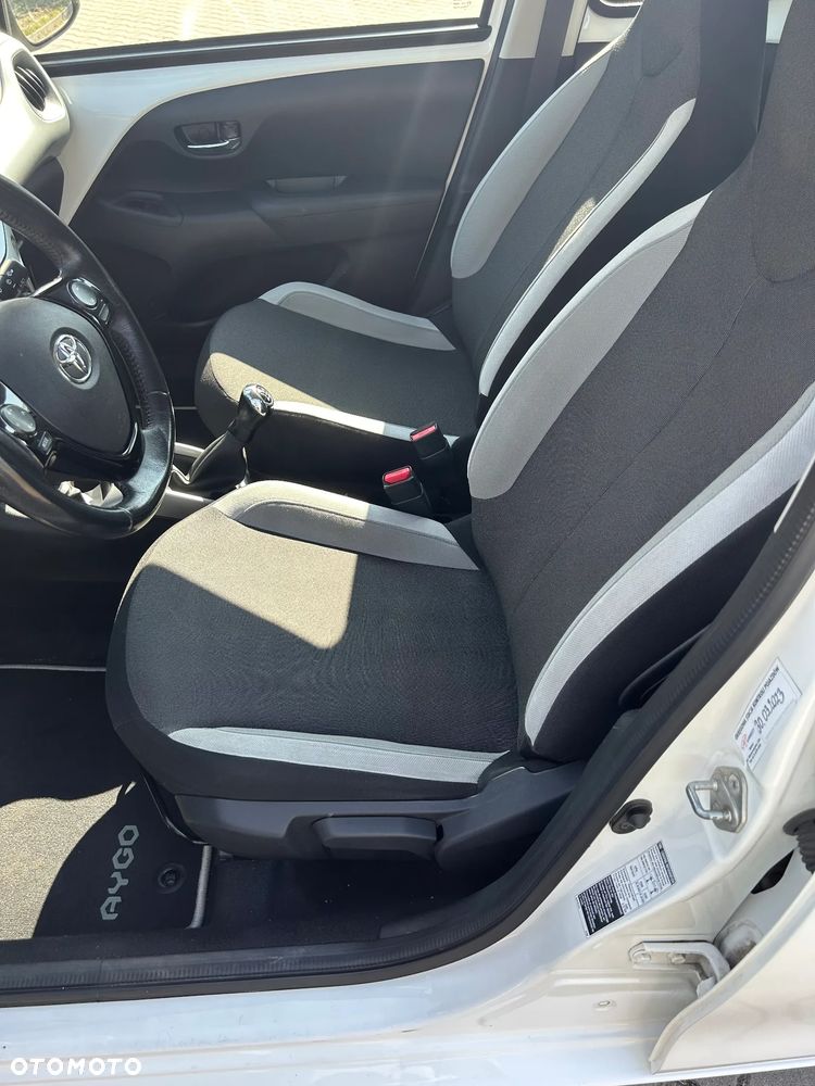 Toyota Aygo 1.0 VVT-i Sprint EU6 - 13