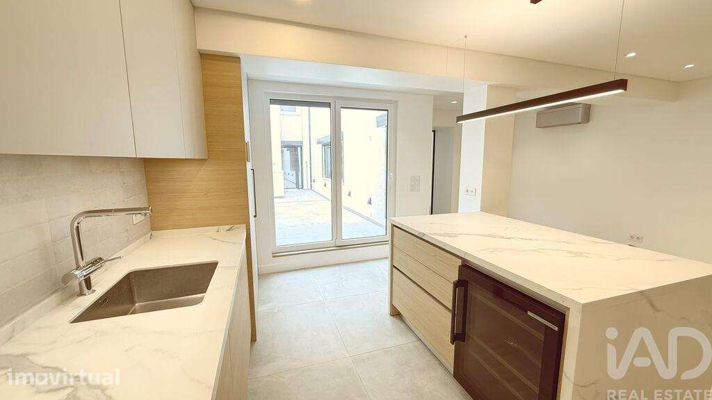 Apartamento T2 em Santo António - Grande imagem: 3/17