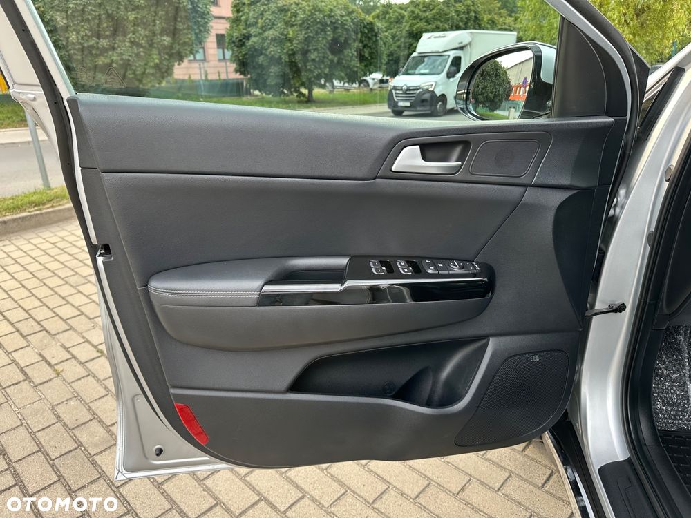 Kia Sportage 1.6 GDI L Business Line Plus 2WD - 22