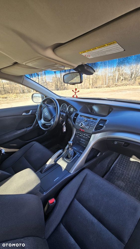 Honda Accord 2.0 Executive Nav - 10