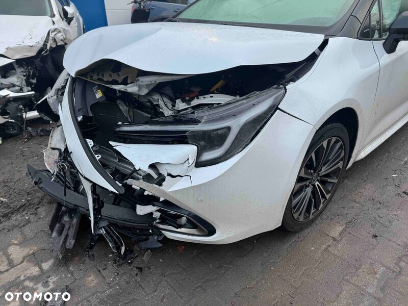 Toyota Corolla - 24