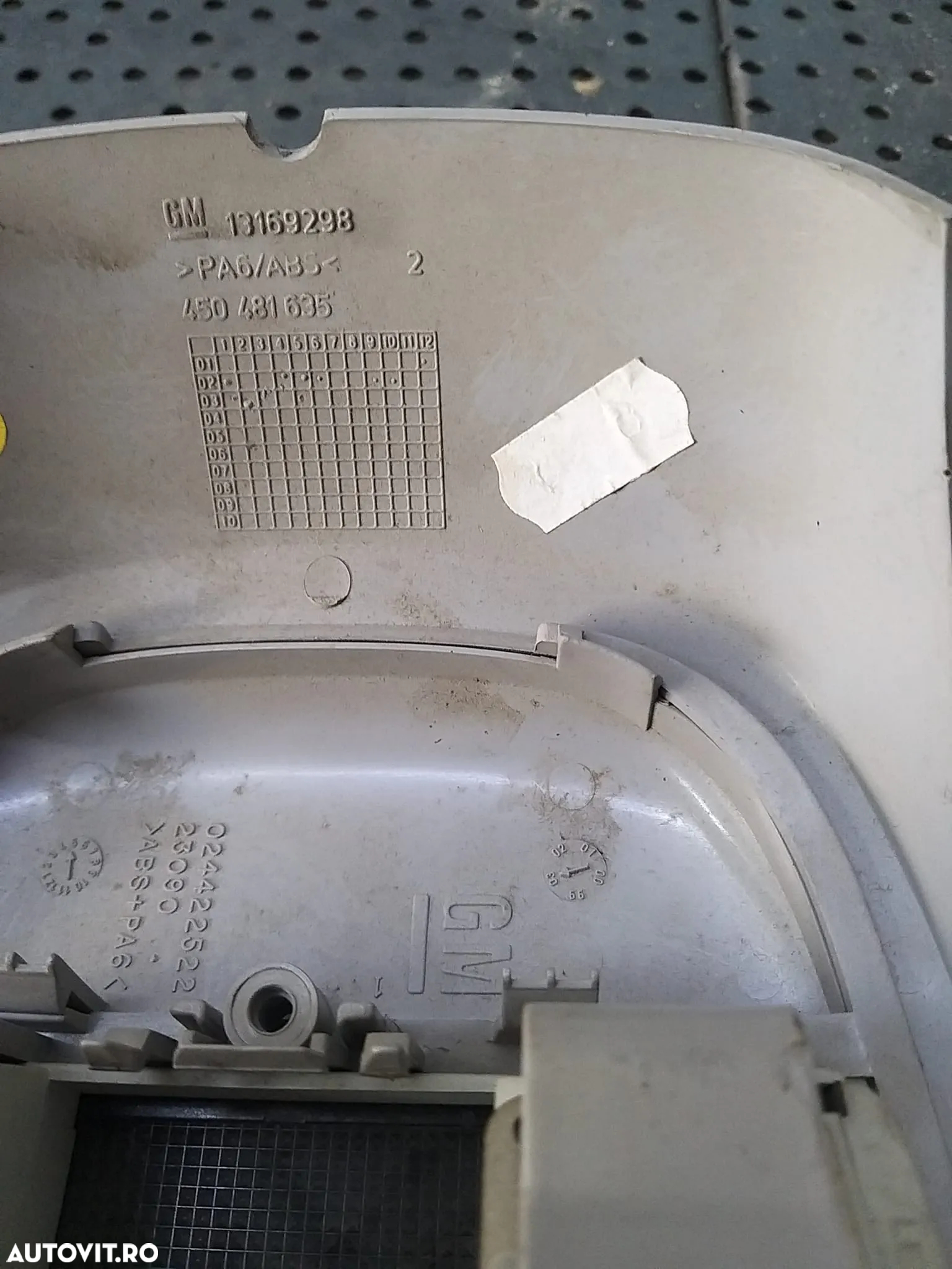 Plafoniera lampa plafon opel meriva a x03 13169298 450481635 024422522 - 3