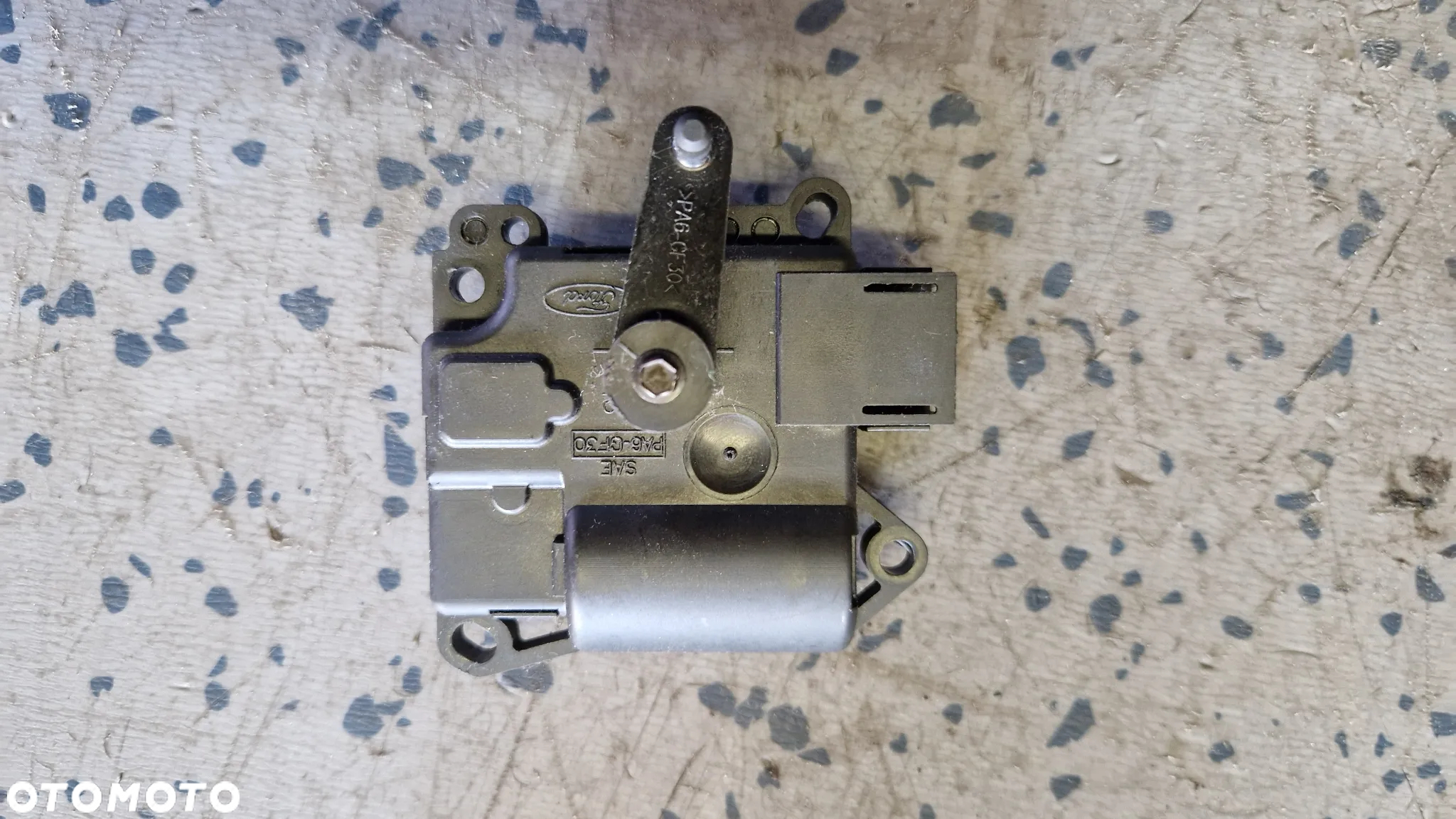 JAGUAR S TYPE SILNICZEK NAGRZEWNICY YW4H-19E616-BA - 2