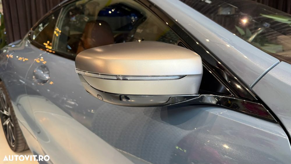 BMW M8 M850i xDrive - 12