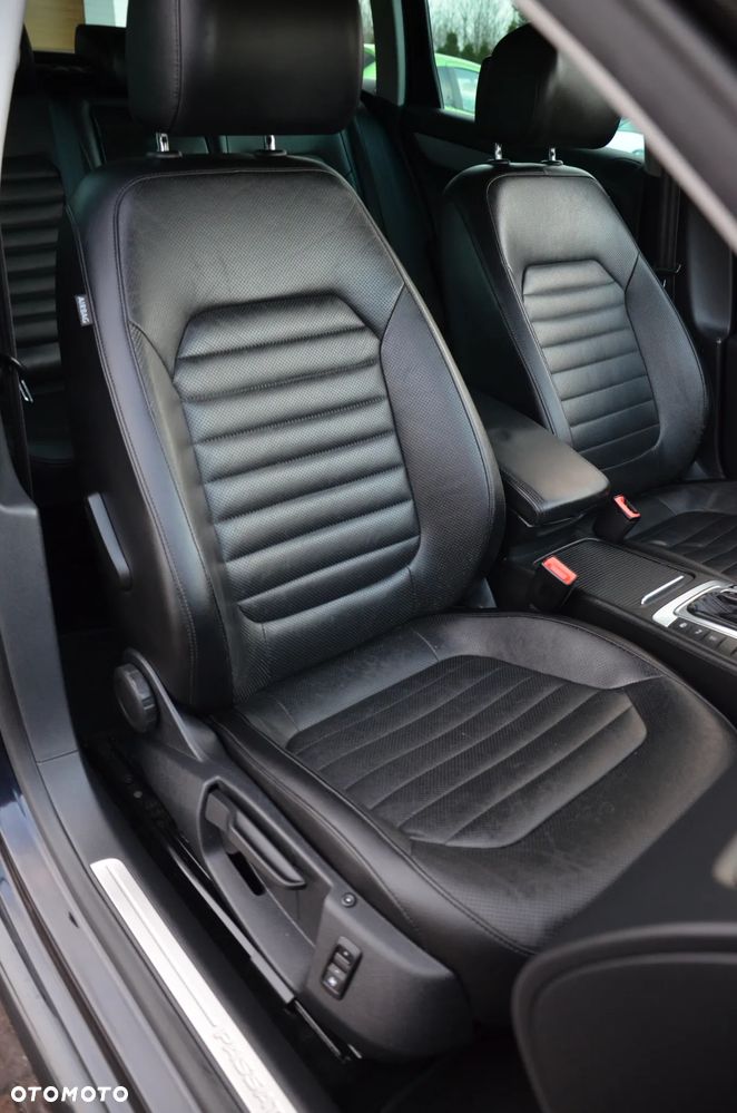 Volkswagen Passat 1.8 TSI DSG Highline - 22