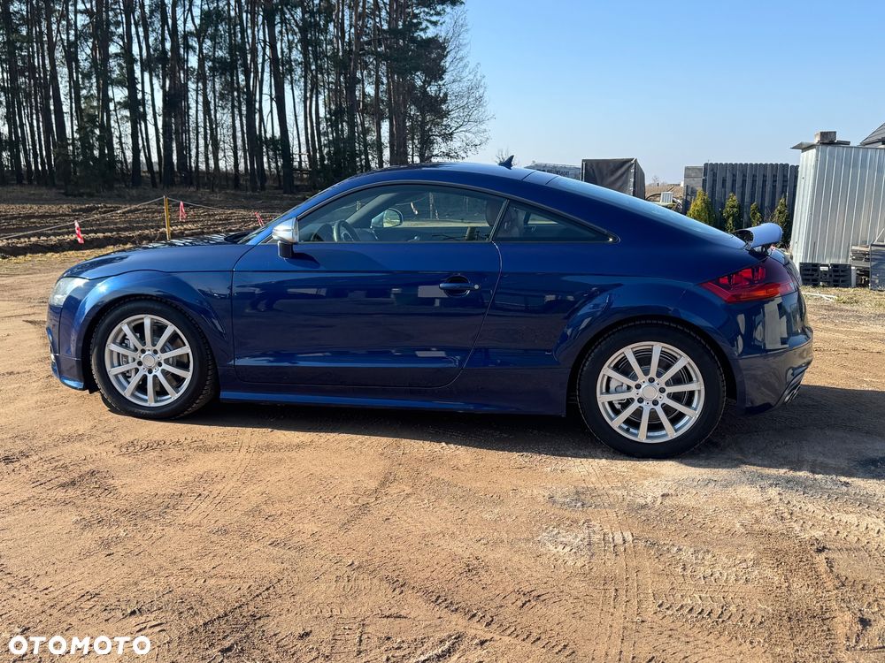 Audi TT S Coupé - 10