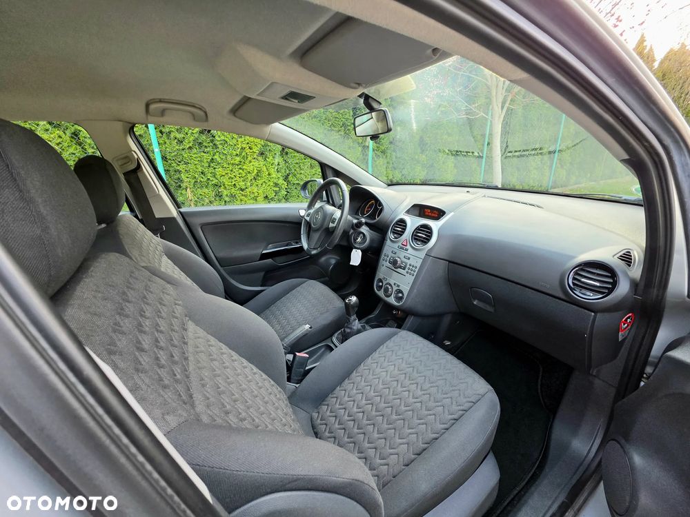 Opel Corsa 1.2 16V Enjoy - 10