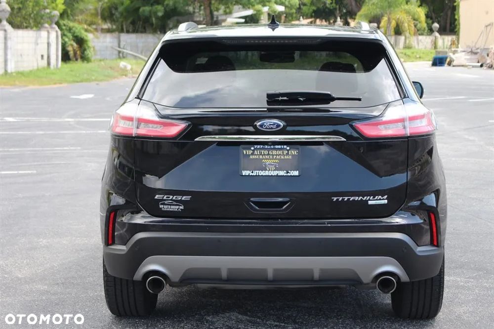 Ford Edge - 11