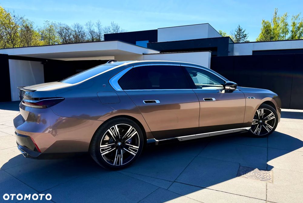 BMW Seria 7 M760e PHEV xDrive sport - 5